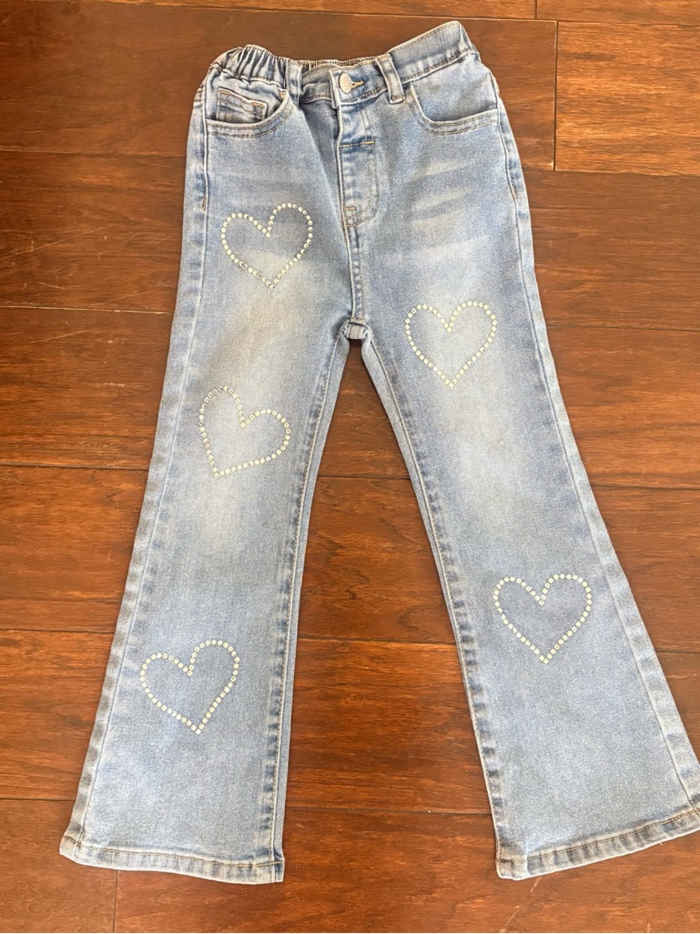 SHEIN Light Blue Heart-Stud Flare Jeans